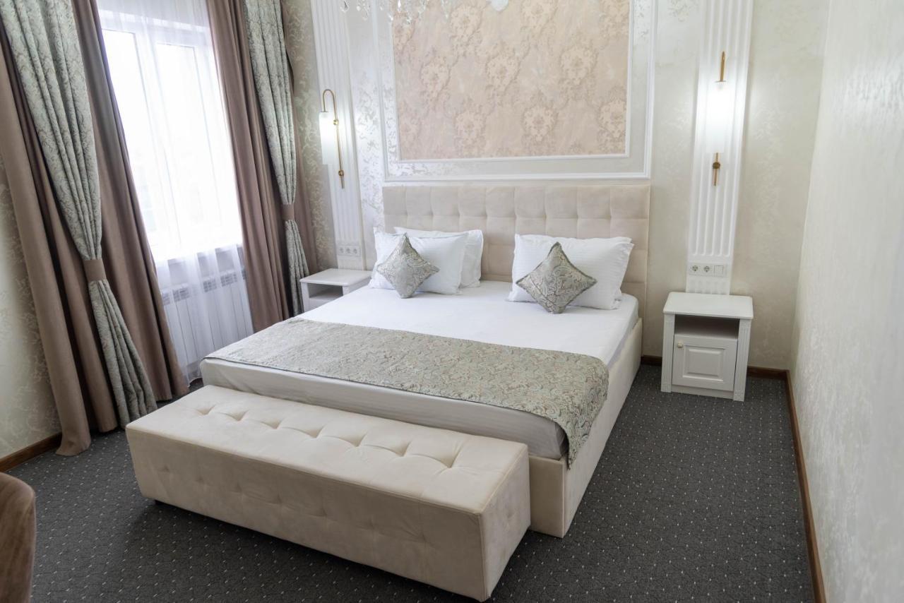 Dora Hotel Shymkent Exterior foto